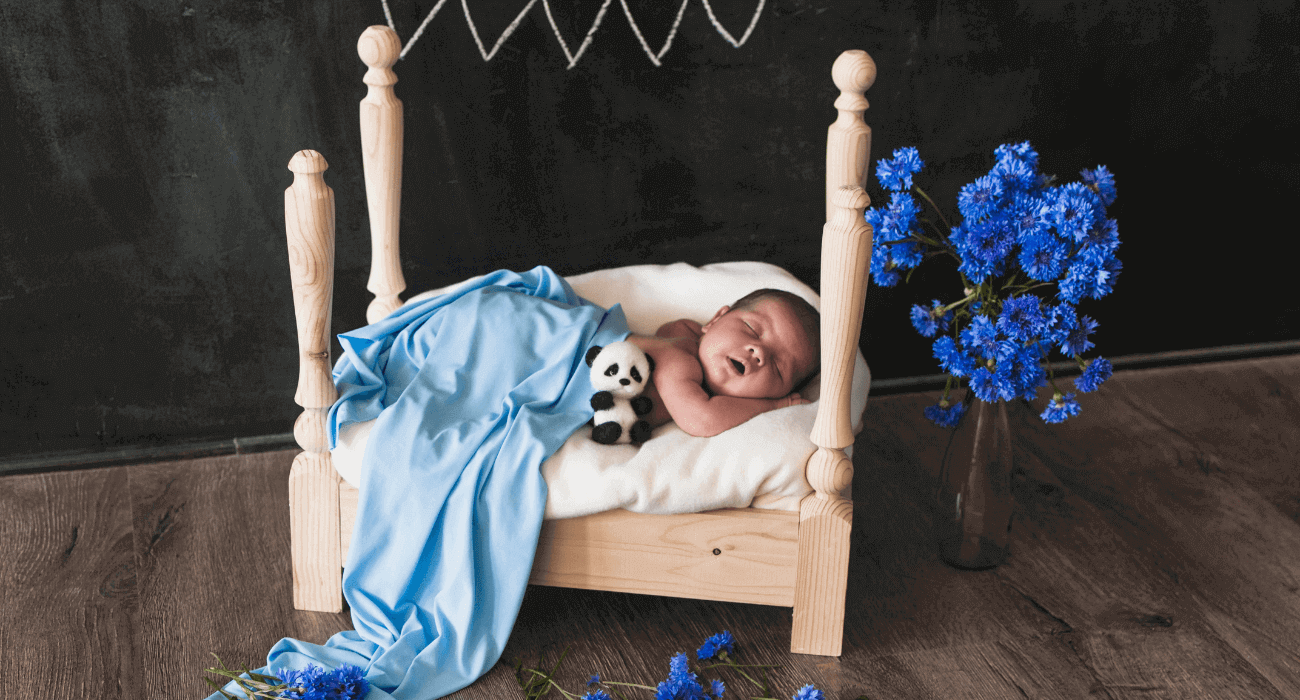 Should Newborns Nap in the Dark